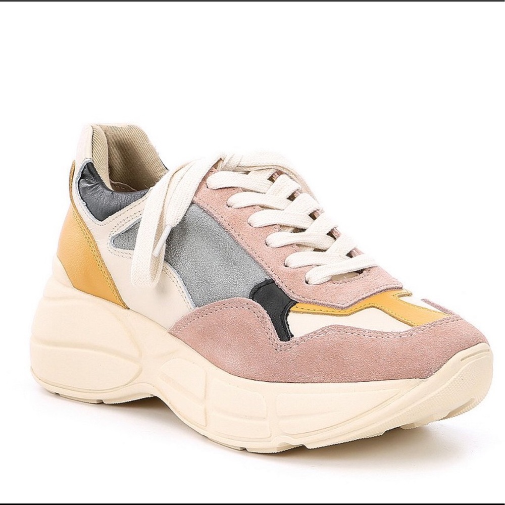 New Steve Madden leather sneakers